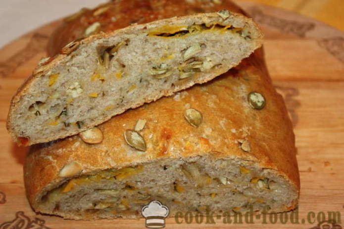 Whole grain bread with sunflower seeds from a pumpkin - how to make bread from whole wheat flour in the oven, with a step by step recipe photos