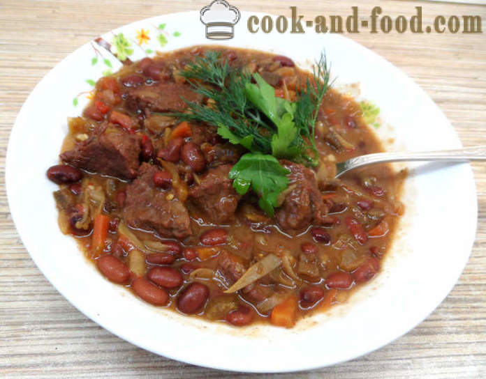 Thick soup Chili con carne - how to cook a classic chili con carne, step by step recipe photos