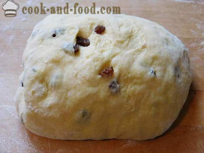 Butter cake with raisins - how to bake a cake with raisins - a step by step recipe photos