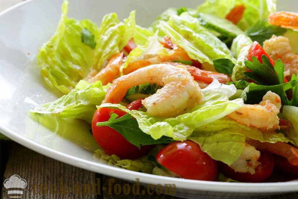 Recipe: Vitamin salad with vegetables, shrimp and seafood