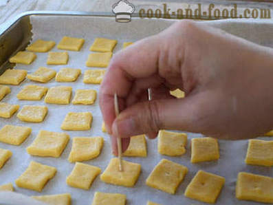 Homemade cheese crackers recipe step by step