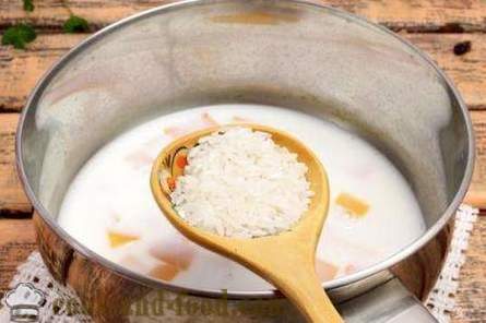 Pumpkin porridge of rice milk