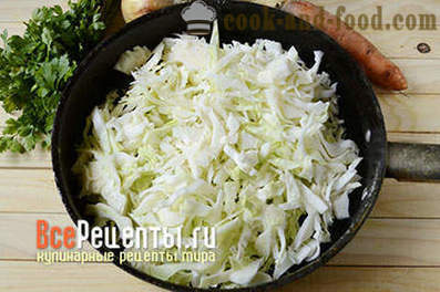 Braised cabbage with sausage recipe step by step with photos
