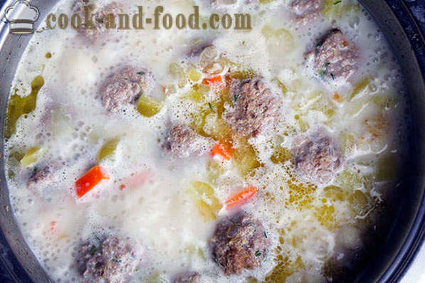 Creamy soup with meatballs