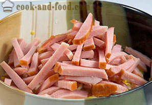 Salad with ham and eggs