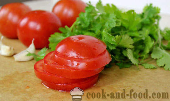 Spicy appetizer of tomatoes