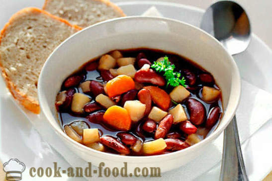 Vitamin soup with red beans