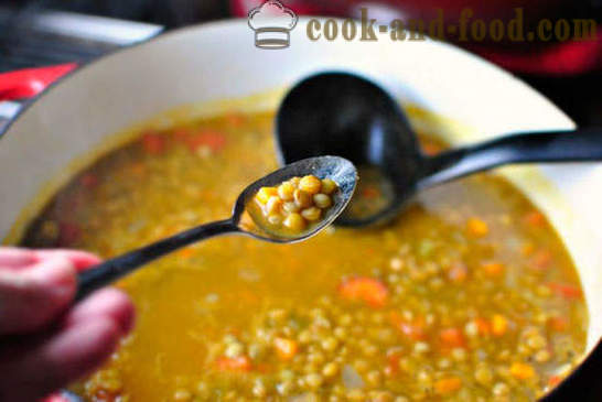 Warming lentil soup with vegetables