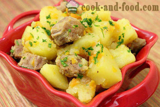 Baked potatoes with meat