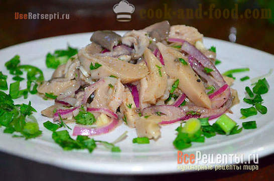 Salad recipe with mushrooms and onions