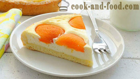 Cheesecake with apricots