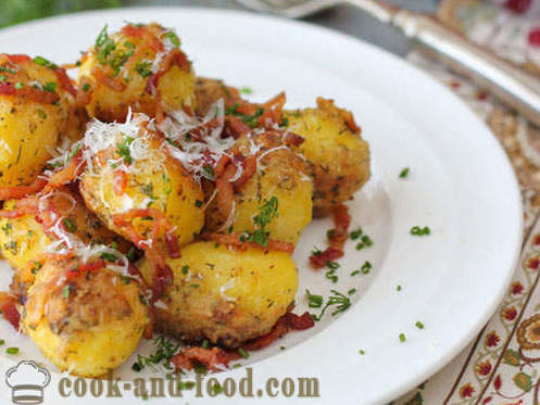 Potatoes baked with cheese in the oven