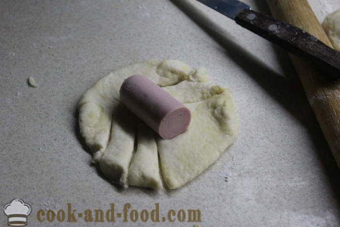 Pigs in blankets on yogurt and yeast - how to cook hot dogs in pastry in the oven, with a step by step recipe photos