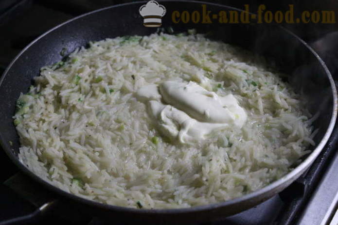 Delicious crumbly rice garnish with sour cream and herbs - how to cook a delicious side dish of rice, a step by step recipe photos