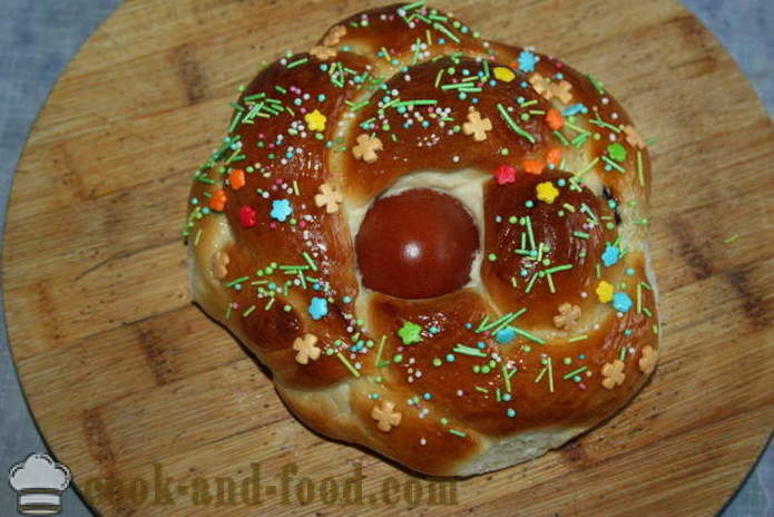Tasty buns with egg Easter - how to make a delicious Easter biscuits, a step by step recipe photos