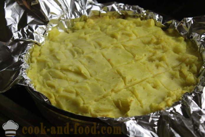 English potato pie with meat and mushrooms - how to cook a casserole of potatoes and meat, with a step by step recipe photos