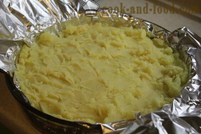English potato pie with meat and mushrooms - how to cook a casserole of potatoes and meat, with a step by step recipe photos
