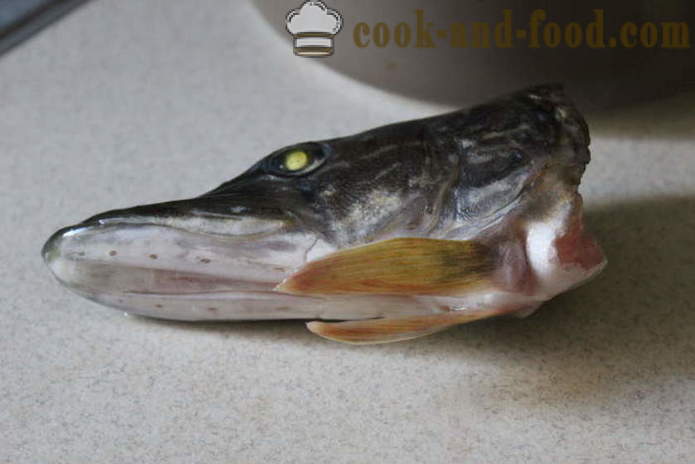 Fish soup with pike's head whipped up - how to cook fish soup from a pike quickly, step by step recipe photos