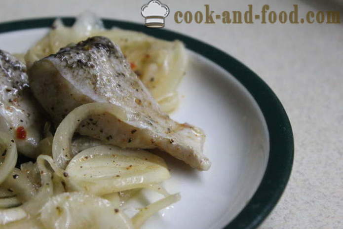 Pickled pike with vinegar - how to marinate the slices of pike, step by step recipe photos