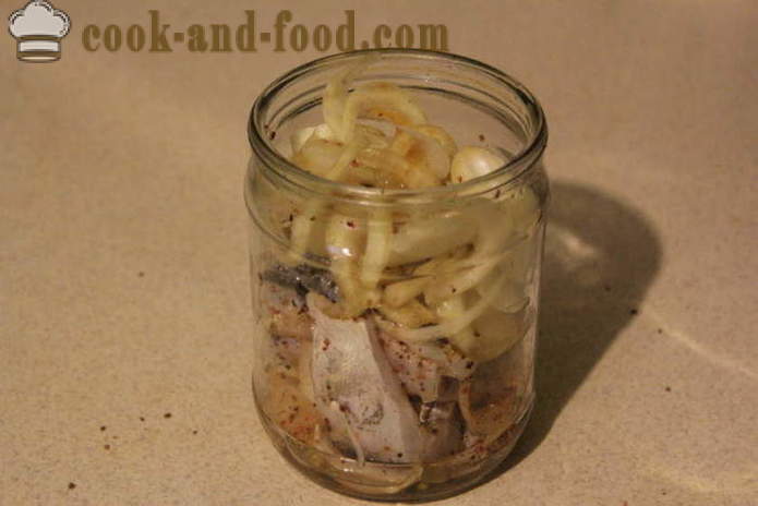 Pickled pike with vinegar - how to marinate the slices of pike, step by step recipe photos