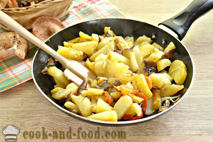 Fresh mushrooms fried with potatoes - how to fry mushrooms with potatoes in a frying pan, a step by step recipe photos