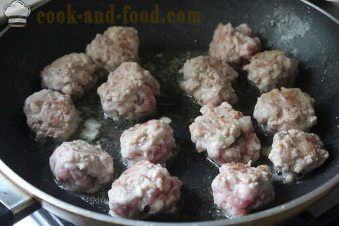 Pork meatballs with mushrooms and cream sauce - how to prepare meat balls of minced meat and mushrooms, a step by step recipe photos
