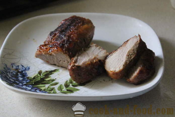 Roast pork in foil - as delicious to cook the pork in soy sauce, a step by step recipe photos