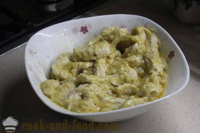 Delicious Beef Stroganoff of chicken breast with sour cream and mustard - how to make beef stroganoff from the chicken with flour, a step by step recipe photos