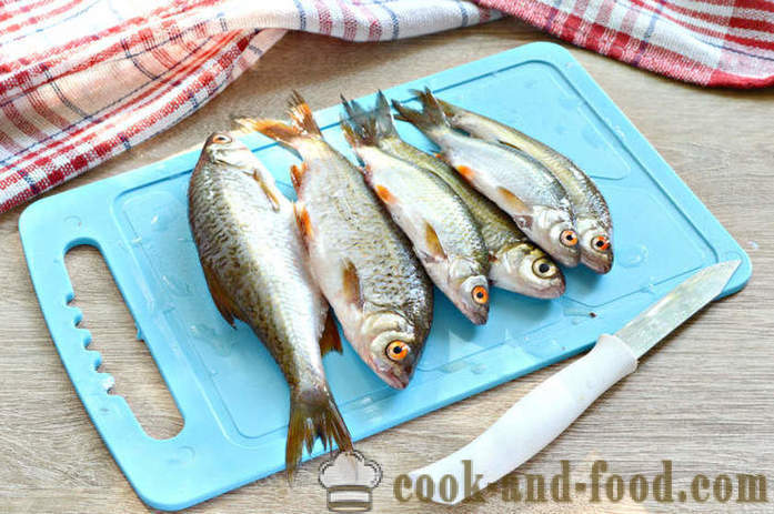 Small river fish grilled - like river fish fry in a frying pan, a step by step recipe photos