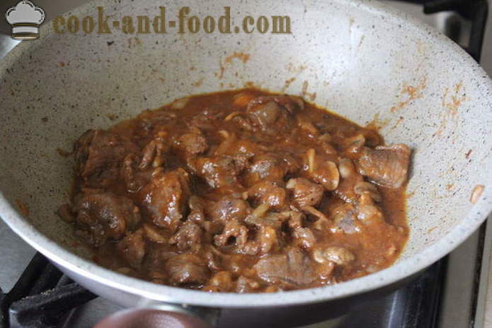 Tasty beef stew - both delicious to cook beef stew with mushrooms, a step by step recipe photos