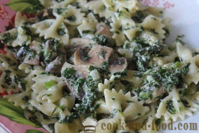 Butterflies farfalle in a creamy sauce with spinach and mushrooms - how to cook farfalle in a creamy sauce, a step by step recipe photos