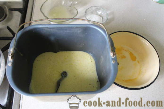 Simple cake in the bread maker - how to bake a cake in the bread maker, a step by step recipe photos
