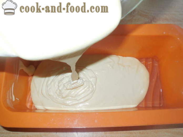 Simple cupcake on condensed milk in the oven - how to bake cupcakes on condensed milk, a step by step recipe photos