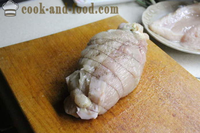 Homemade chicken roll stuffed with spinach - how to make rolls of chicken breast in the oven, with a step by step recipe photos