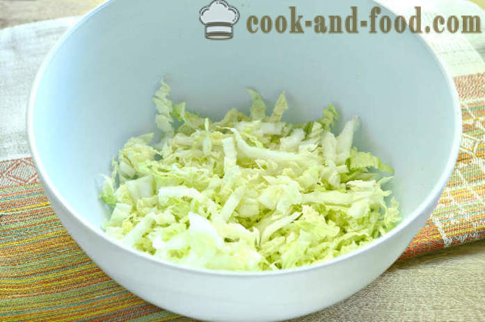 Salad with Chinese cabbage, croutons and chicken - how to make a salad of Chinese cabbage is delicious, with a step by step recipe photos