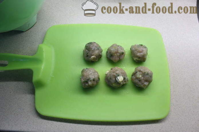 Meatball soup of minced chicken - how to make meatballs from minced meat soup, a step by step recipe photos