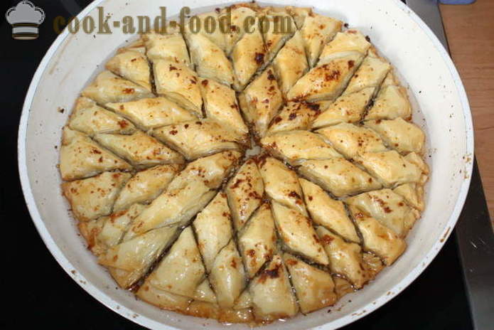 Turkish baklava with walnuts - how to make baklava at home, step by step recipe photos