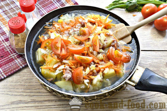Potatoes stewed with meat and vegetables - how to cook delicious potatoes in a frying pan, a step by step recipe photos