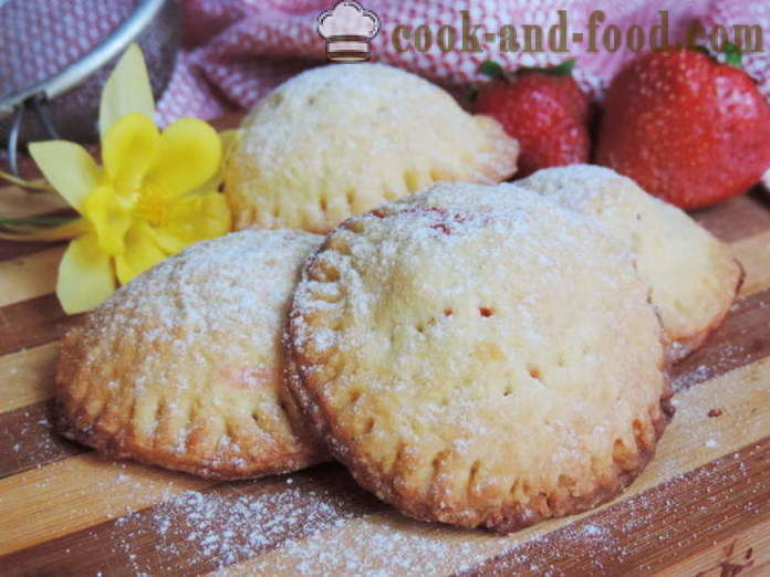 Shortbread cookies with strawberries in the oven - how to bake shortbread stuffed with strawberries, a step by step recipe photos