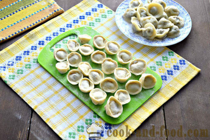 How quickly sculpt dumplings at home, step by step recipe photos