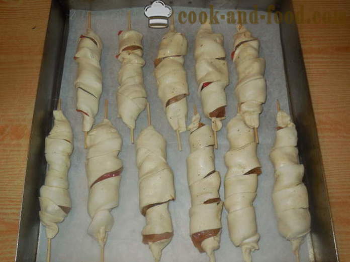 Chicken in puff pastry in the oven on skewers - how to cook a chicken on skewers, a step by step recipe photos