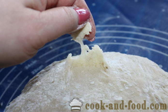 Tasty Butter yeast dough - how to make a rich, luxuriant, sweet yeast dough for buns and cakes, a step by step recipe photos