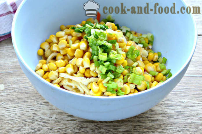 Salad with egg pancake, chicken and corn - How to prepare a salad with egg pancake and corn, with a step by step recipe photos