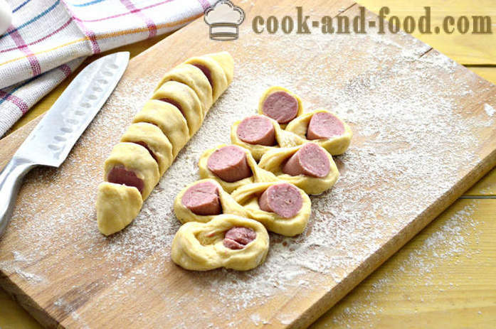Original sausages in the finished yeast dough - how beautiful do pigs in blankets, with a step by step recipe photos