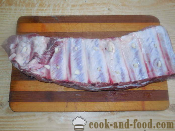 Baked pork ribs with honey and soy sauce - how to bake pork ribs in the oven, with a step by step recipe photos