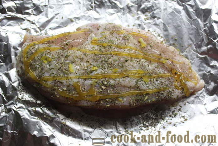 Baked chicken breast with honey, garlic and spices - how to cook chicken breasts in the oven, with a step by step recipe photos