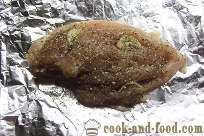 Baked chicken breast with honey, garlic and spices - how to cook chicken breasts in the oven, with a step by step recipe photos
