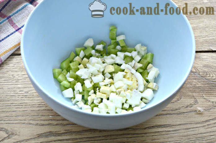 Salad with canned beans and crackers - how to make a bean salad with croutons, a step by step recipe photos