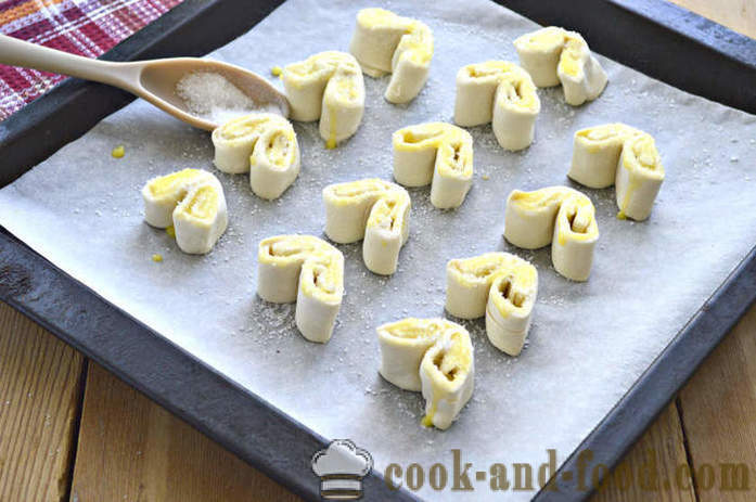 Cookies ears puff pastry - how to make puff ears, a step by step recipe photos