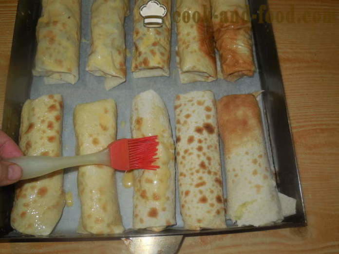 Delicious rolls of pita bread with potatoes and sausage - How to prepare rolls of pita stuffed, step by step recipe photos